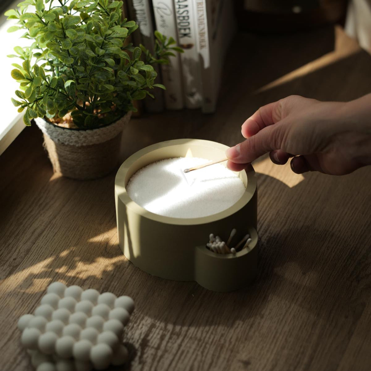 Pebbles en LouLou XXL kaars in unieke pot en strak design